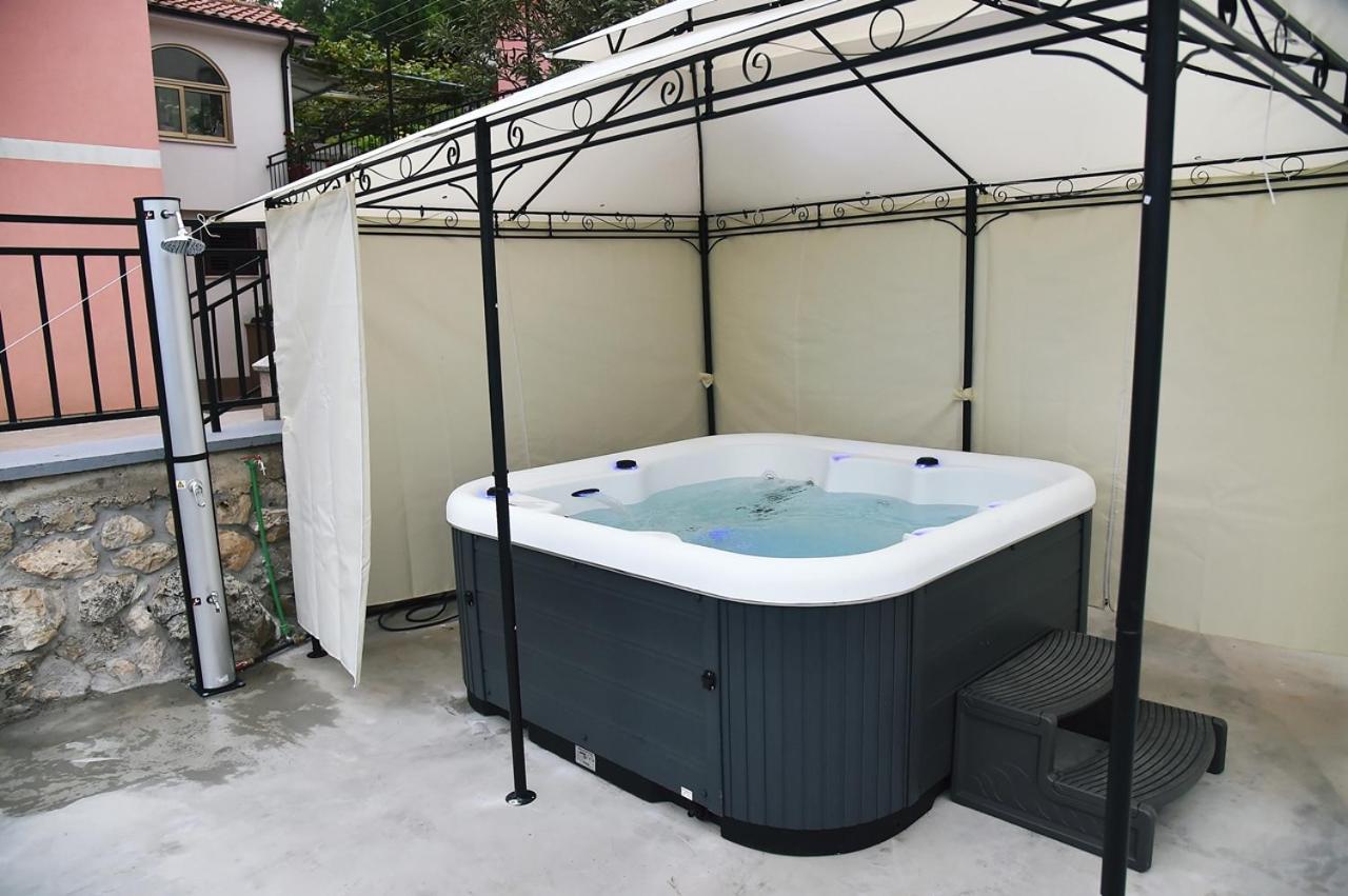 Haus Zora Ferienwohnung 7 Moscenice Ngoại thất bức ảnh